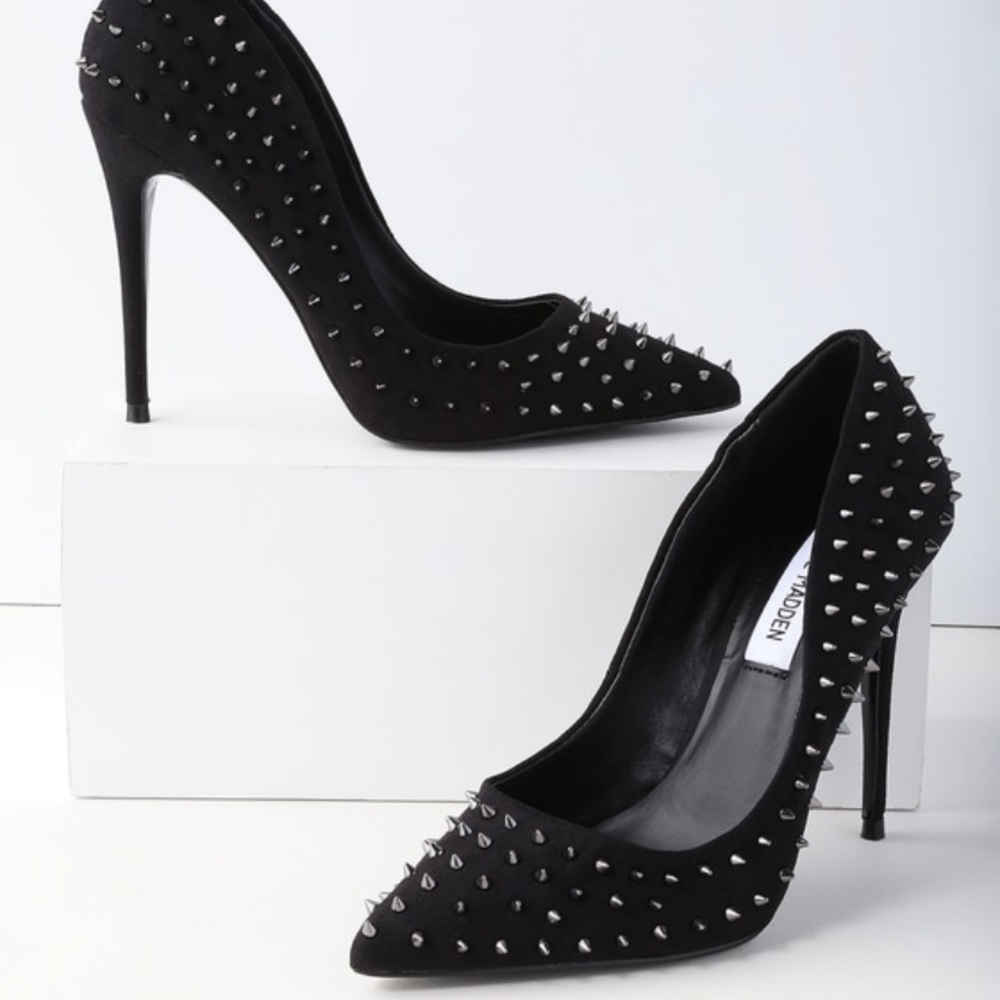 Steve Madden Daisie spiked suede heel